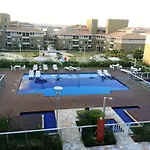 The Sun Flat Beira Lago